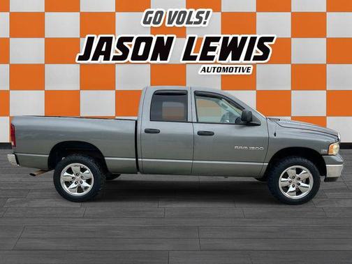 Mineral Gray Clearcoat Metallic 2005 Dodge Ram 1500 SLT Quad Cab