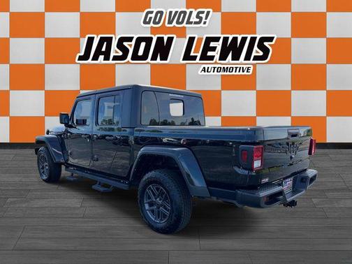 Black Clearcoat 2022 Jeep Gladiator Sport S