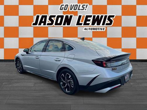 Aero Silver 2024 Hyundai SONATA SEL