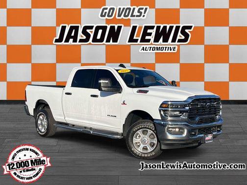 Bright White Clearcoat 2025 RAM 2500 Big Horn Crew Cab 4x4 6'4' Box
