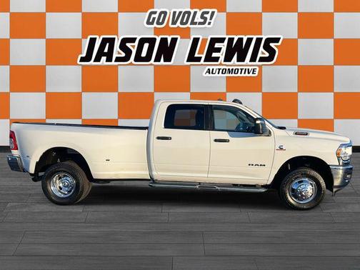 2024 RAM 3500 Big Horn Crew Cab 4x4 8' Box