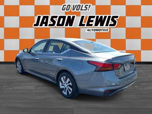 Gun Metallic 2022 Nissan Altima S FWD