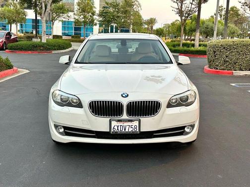 2012 BMW 528 528i Sedan 4D