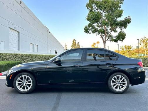 2017 BMW 320 i