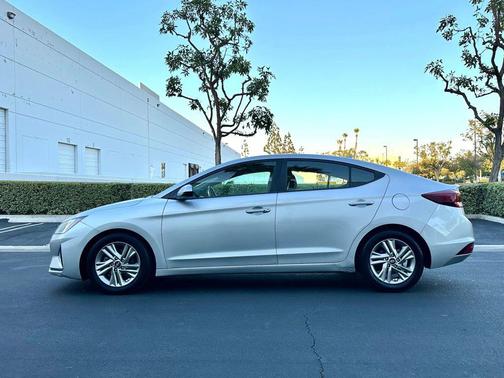 2020 Hyundai ELANTRA Value Edition