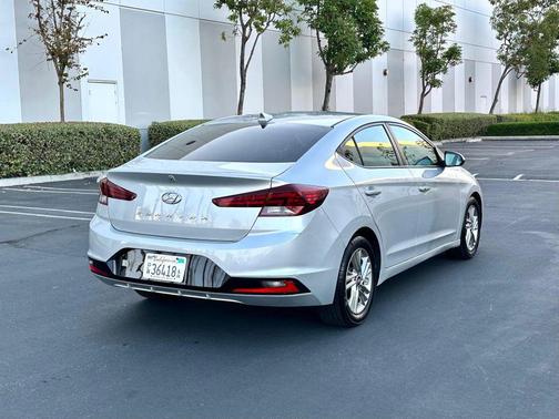 2020 Hyundai ELANTRA Value Edition