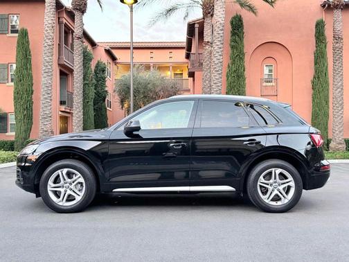 2018 Audi Q5 2.0T Tech Premium
