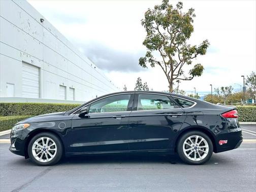 2019 Ford Fusion Energi Titanium
