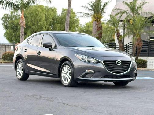 Grey 2016 Mazda Mazda3 i Sport