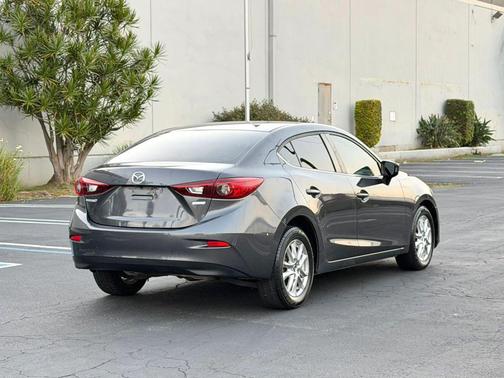 Grey 2016 Mazda Mazda3 i Sport