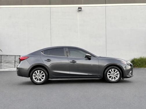Grey 2016 Mazda Mazda3 i Sport