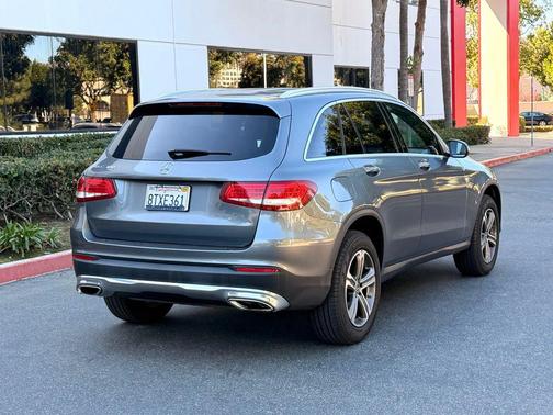 2018 Mercedes-Benz GLC 300 Base