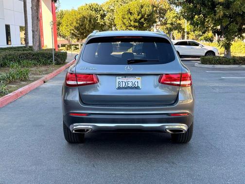 2018 Mercedes-Benz GLC 300 Base
