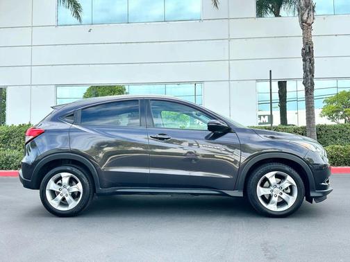 2016 Honda HR-V EX-L w/Navigation