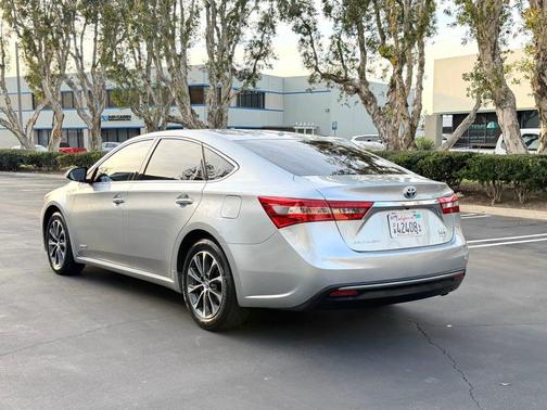 2018 Toyota Avalon Hybrid Limited