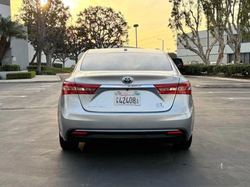 2018 Toyota Avalon Hybrid Limited