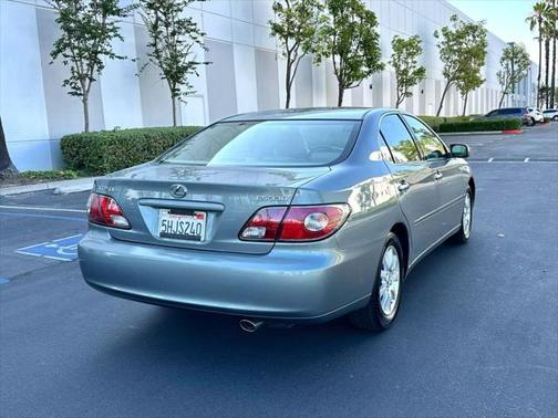 2004 Lexus ES 330 Base