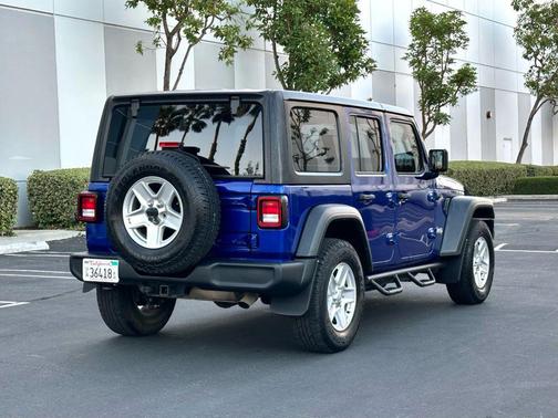 2018 Jeep Wrangler Unlimited Sport