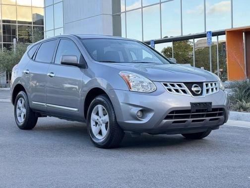 Brilliant Silver Metallic 2013 Nissan Rogue S