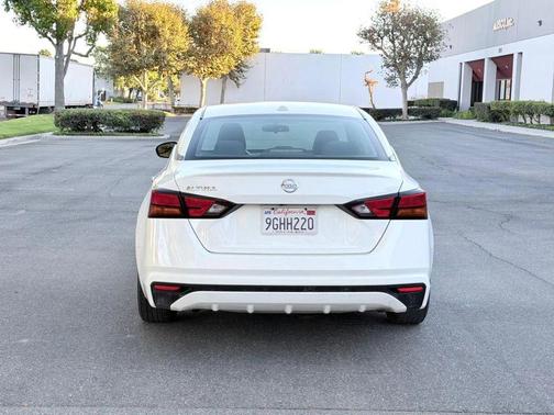 2020 Nissan Altima S FWD