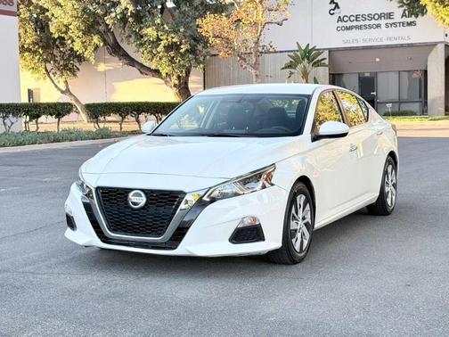 2020 Nissan Altima S FWD
