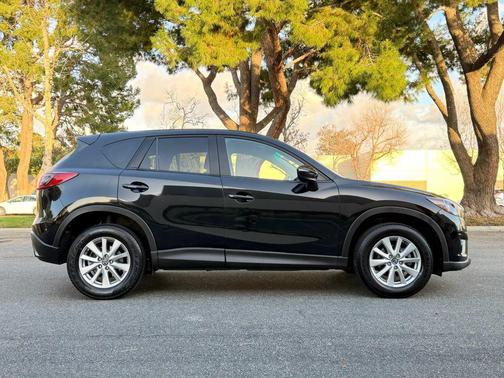 2016 Mazda CX-5 Sport
