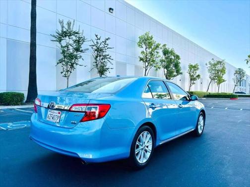 2012 Toyota Camry Hybrid XLE