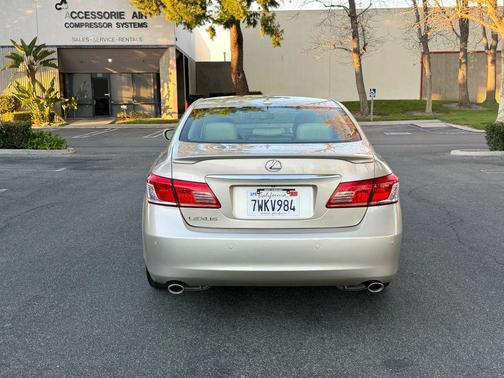 2010 Lexus ES 350 Base