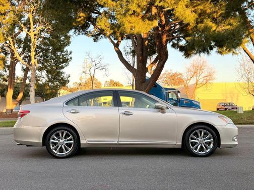2010 Lexus ES 350 Base