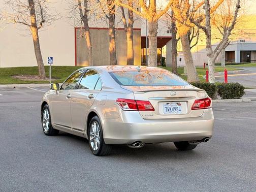 2010 Lexus ES 350 Base