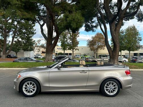 2011 BMW 128 128i Convertible 2D