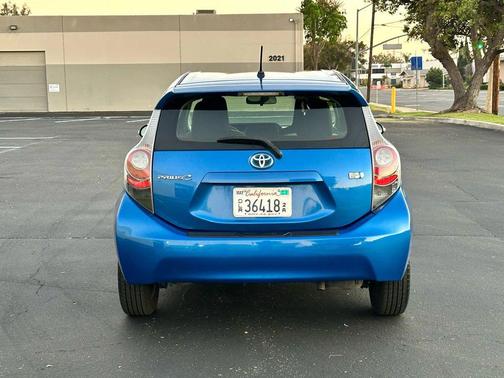 2012 Toyota Prius c One
