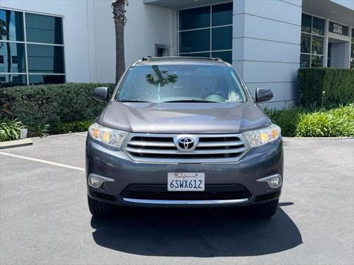 2012 Toyota Highlander SE