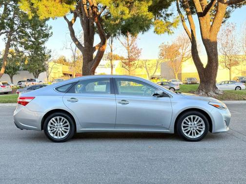 2015 Toyota Avalon Hybrid Limited