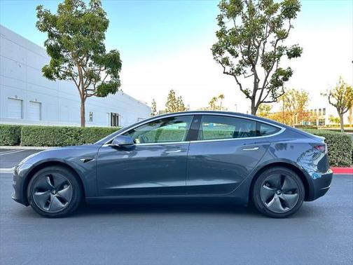 2020 Tesla Model 3 Standard Range