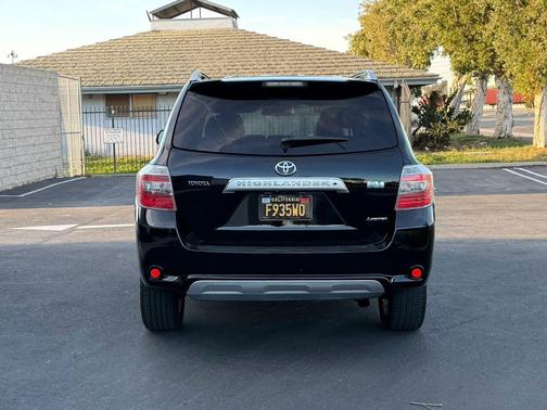 Black 2008 Toyota Highlander Hybrid Limited