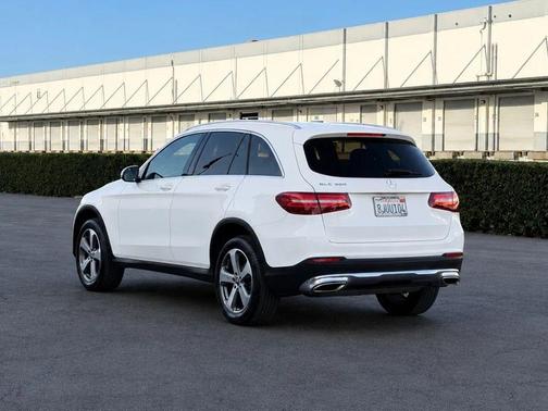 White 2019 Mercedes-Benz GLC 300 Base