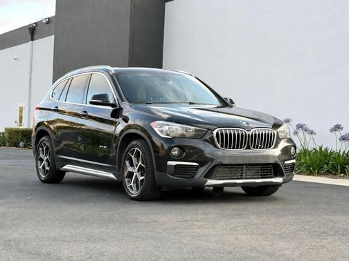 Black 2018 BMW X1 sDrive28i