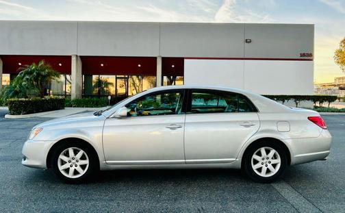 2008 Toyota Avalon XL
