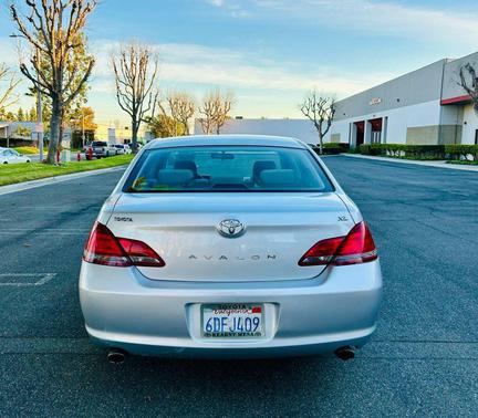 2008 Toyota Avalon XL