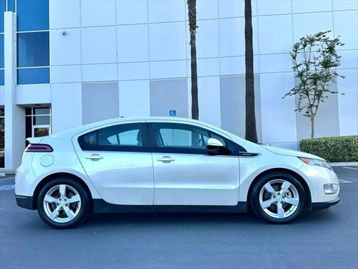 2013 Chevrolet Volt Base