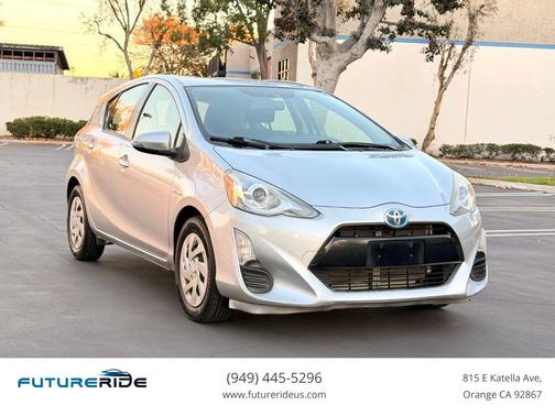 2016 Toyota Prius c Persona Series