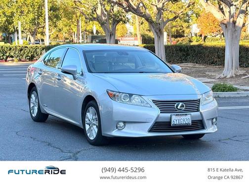 2013 Lexus ES 300h Base