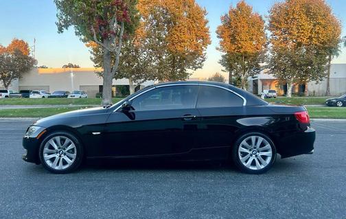 2013 BMW 328 328i Convertible 2D