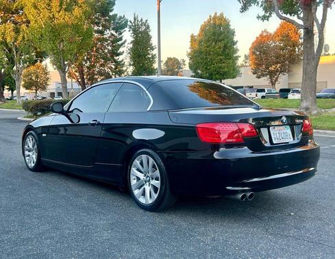 2013 BMW 328 328i Convertible 2D