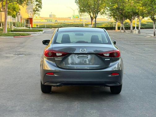 Grey 2015 Mazda Mazda3 i Sport