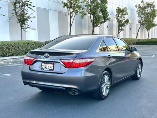 2015 Toyota Camry SE