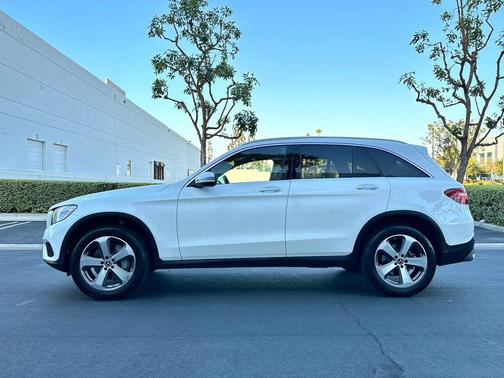 2017 Mercedes-Benz GLC 300 Base