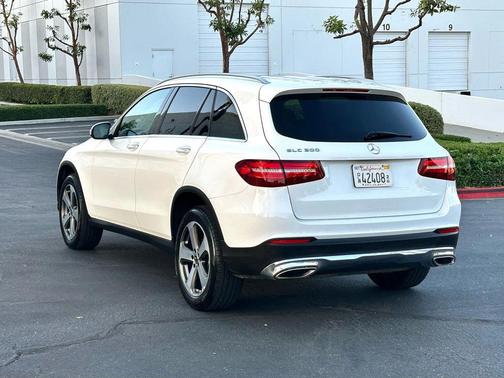 2017 Mercedes-Benz GLC 300 Base