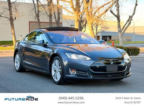 2015 Tesla Model S 85